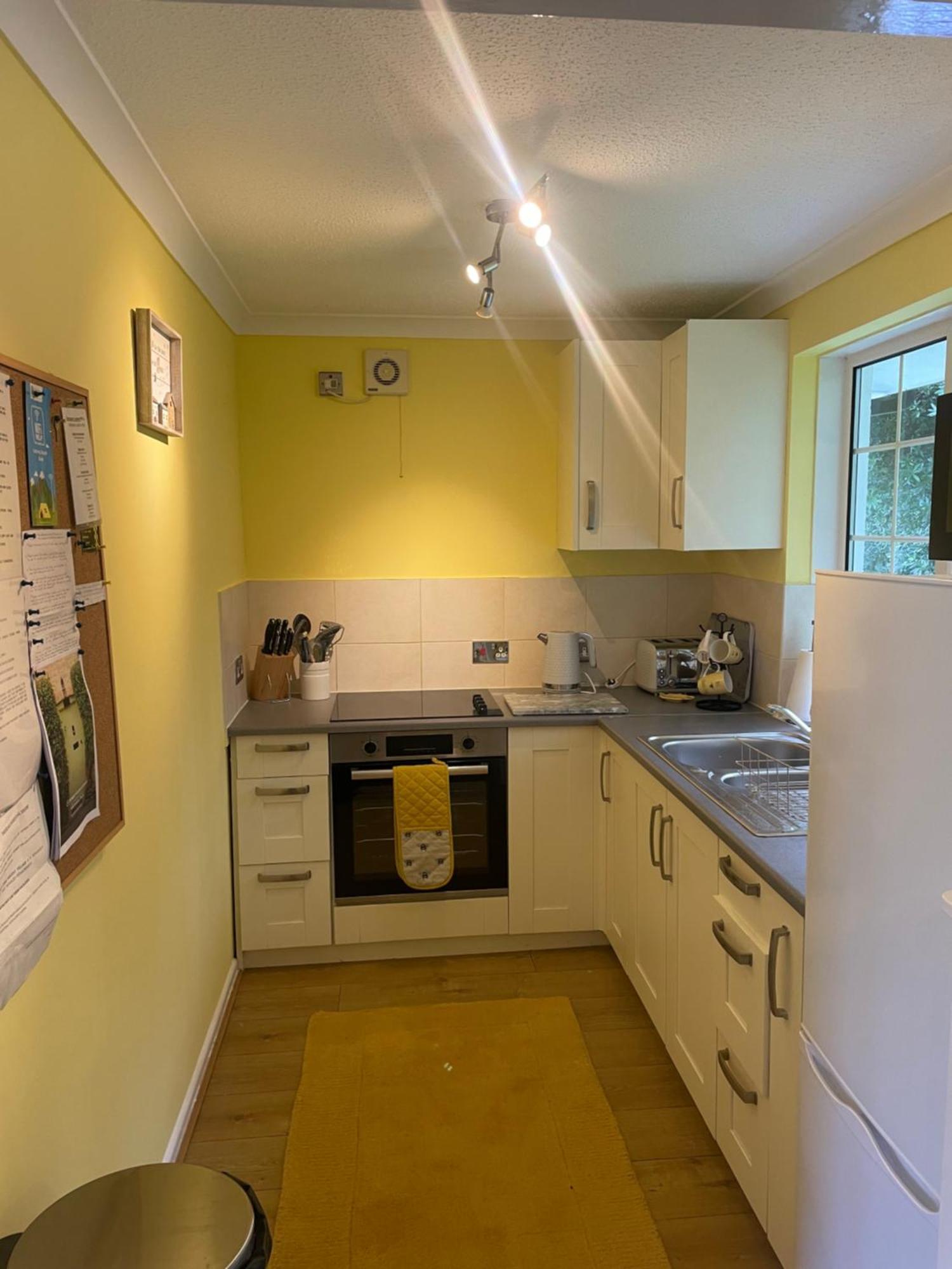 Bumblebee Lodge Saint Cleer Екстериор снимка