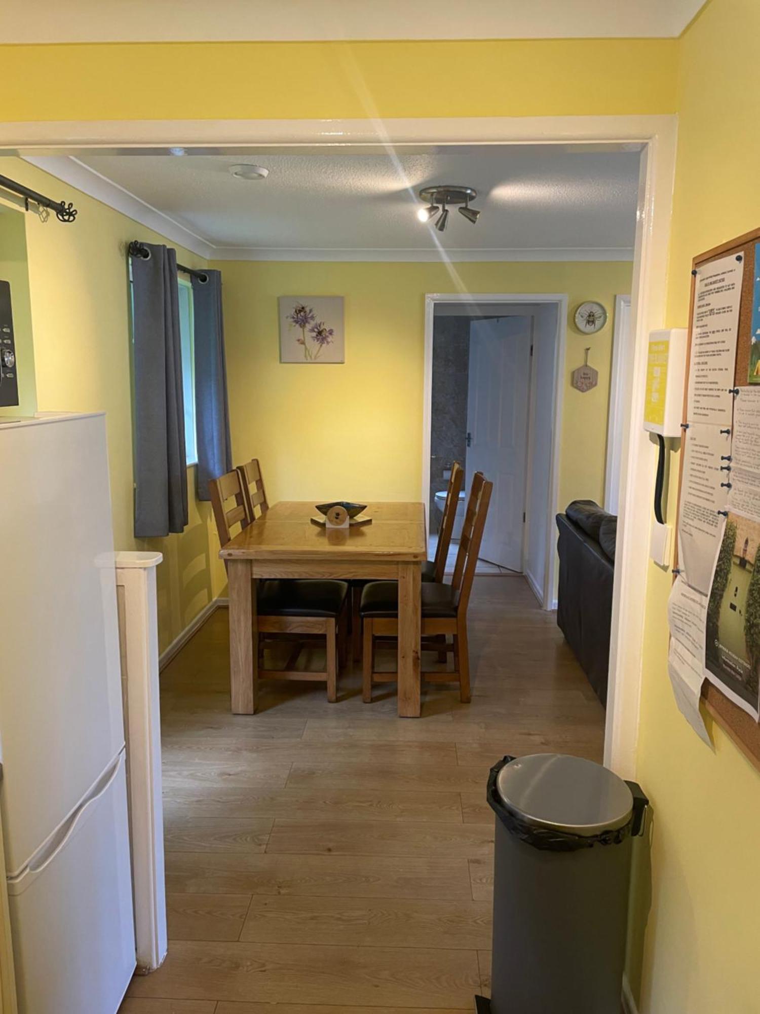 Bumblebee Lodge Saint Cleer Екстериор снимка