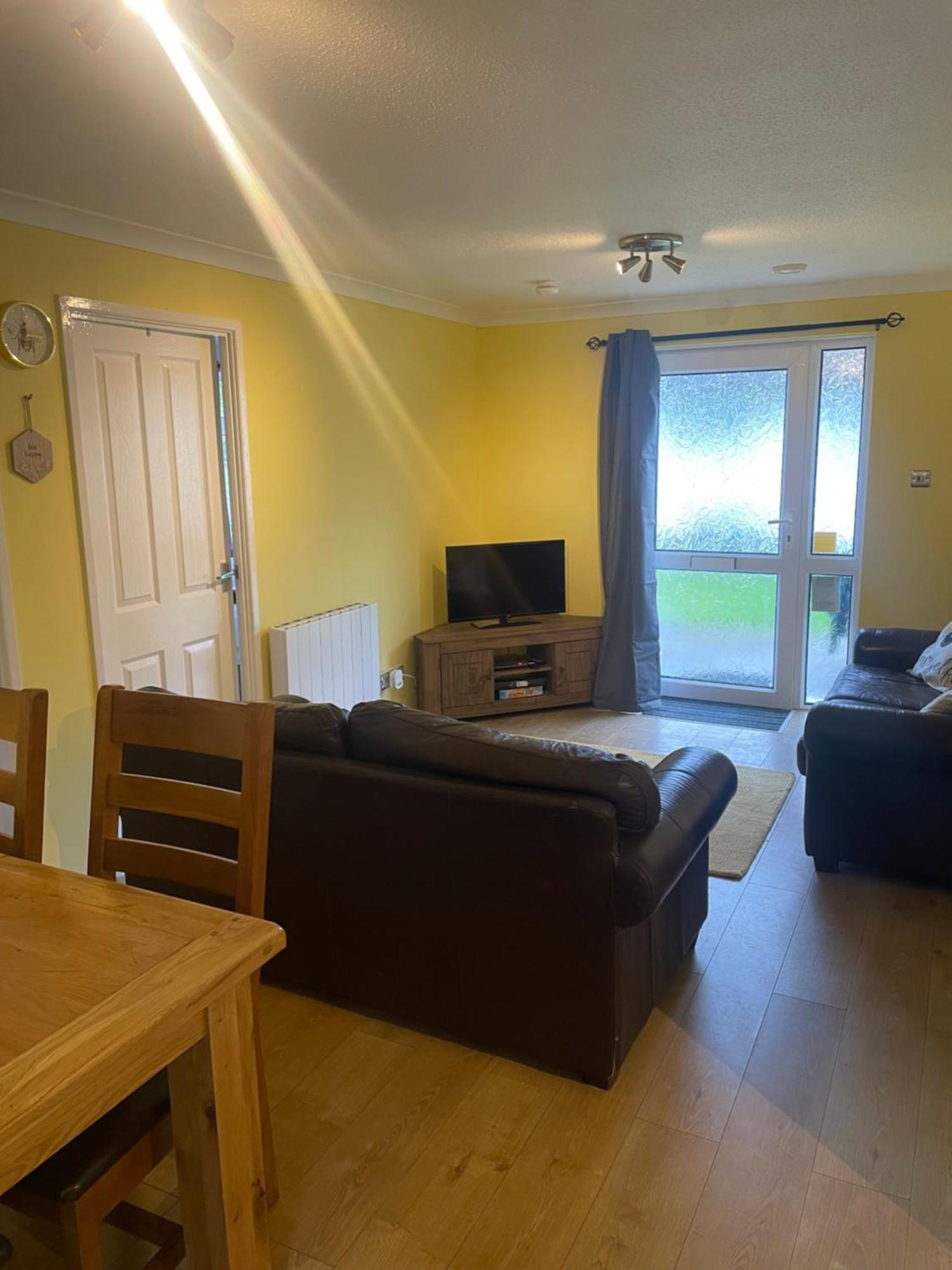 Bumblebee Lodge Saint Cleer Екстериор снимка